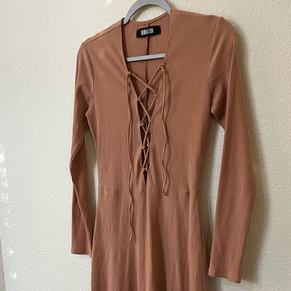REFORMATION | Edison Blush Tan Stretch Ribbed Lace-up Long Sleeve Midi | Size M - Picture 9 of 13
